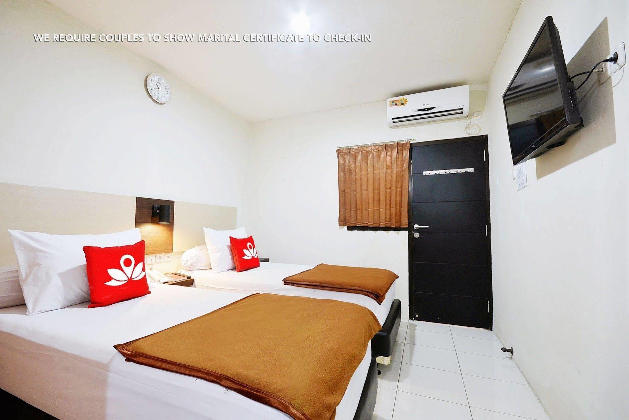 Zen Rooms Kuningan Syariah جاكرتا المظهر الخارجي الصورة