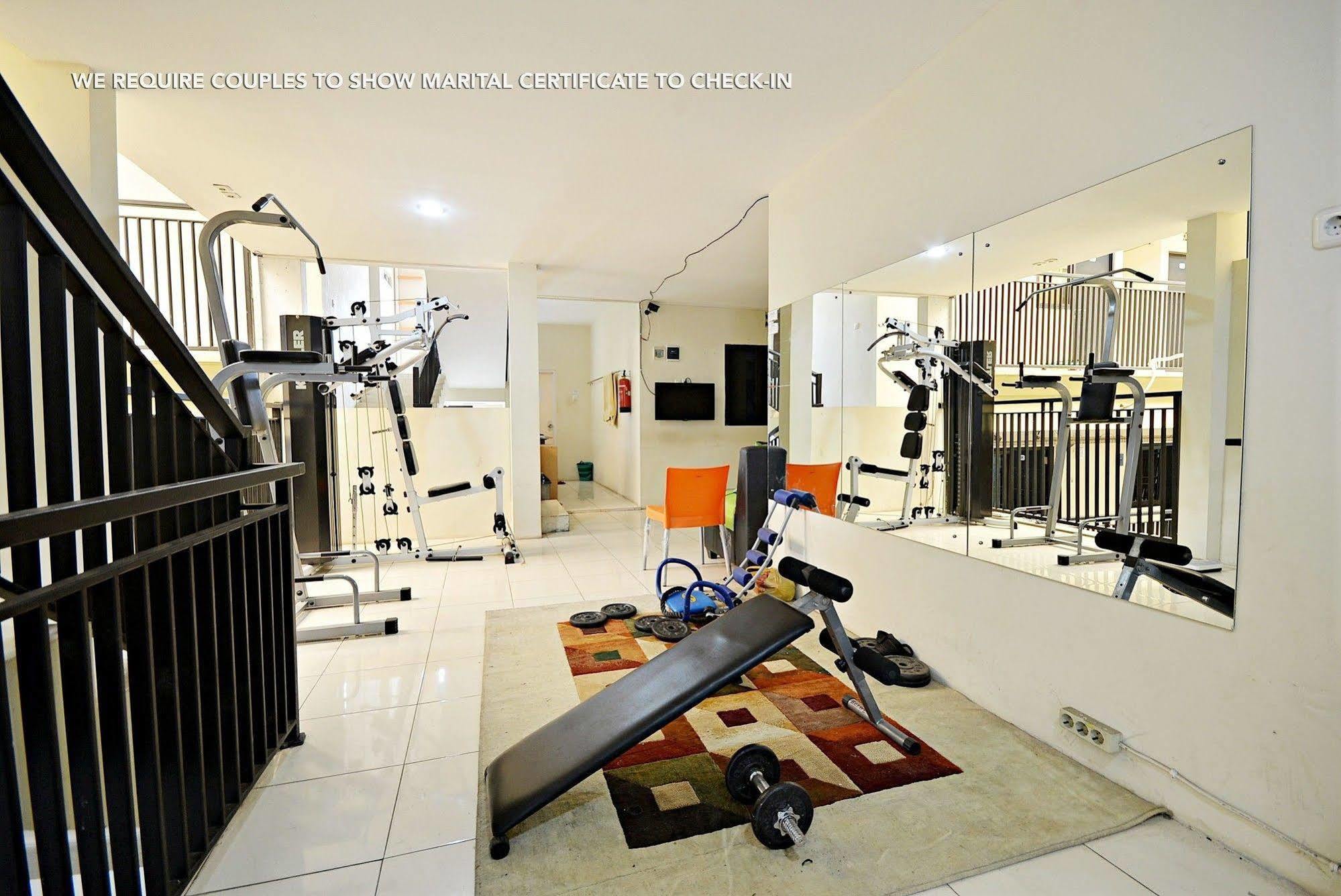 Zen Rooms Kuningan Syariah جاكرتا المظهر الخارجي الصورة