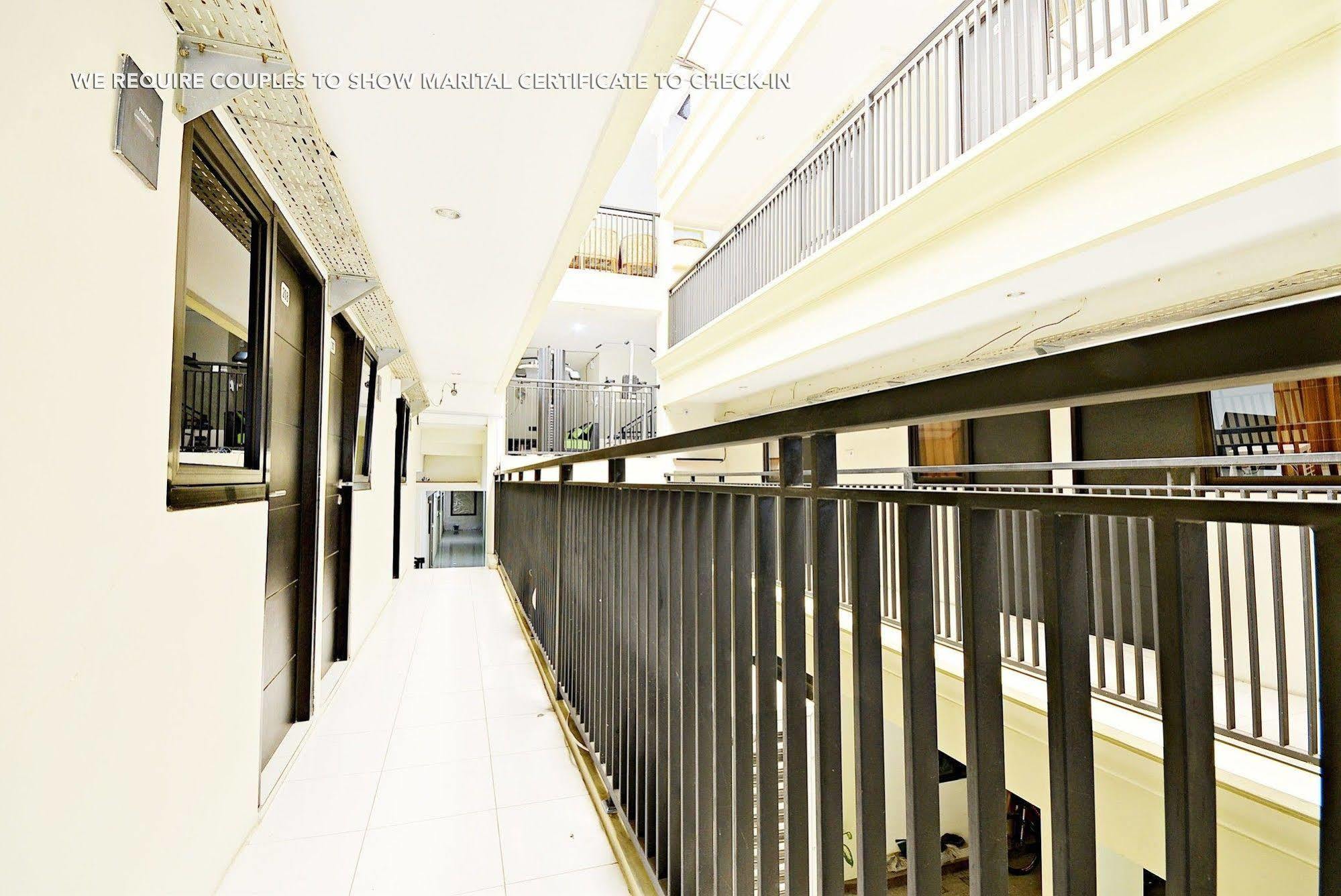 Zen Rooms Kuningan Syariah جاكرتا المظهر الخارجي الصورة