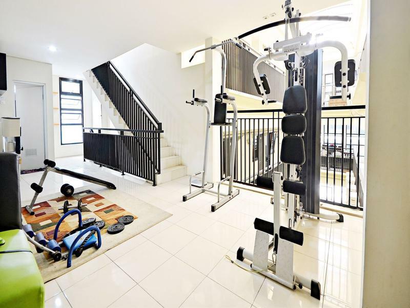 Zen Rooms Kuningan Syariah جاكرتا المظهر الخارجي الصورة